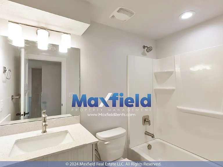 315 N Tidwell St — Photo 15