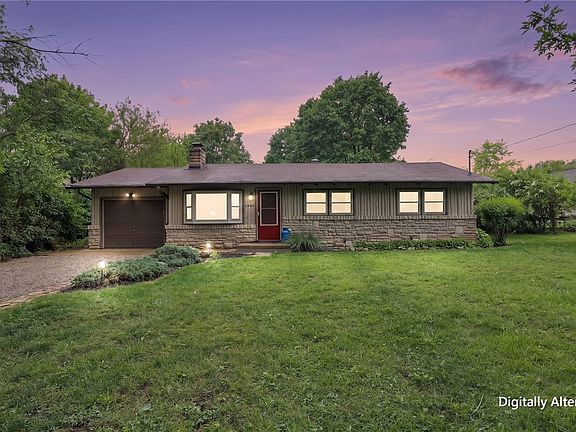 2nd image of 1401 E Choctaw Dr
