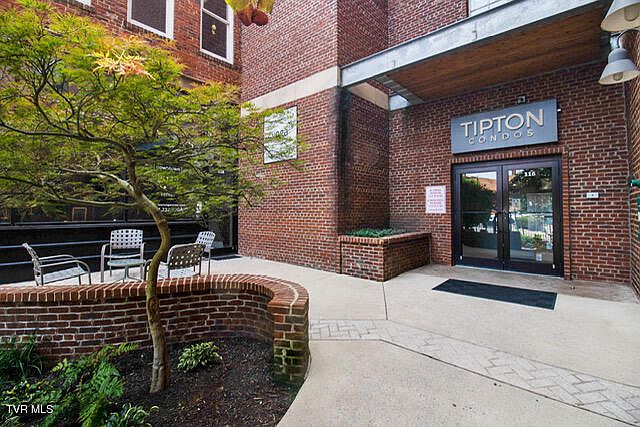 1st image of 116 Tipton St #406