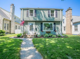 2733 N 75th St, Wauwatosa, WI 53210