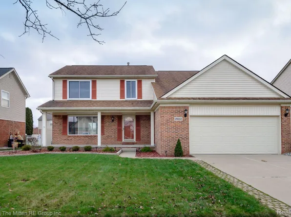 26553 Park Ln, Woodhaven, MI 48183