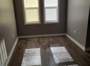 333 E 117th St #2, Chicago, IL 60628
