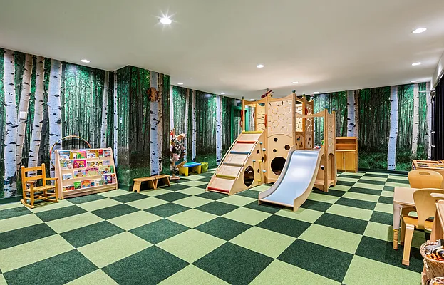 Sold by Douglas Elliman | media 15