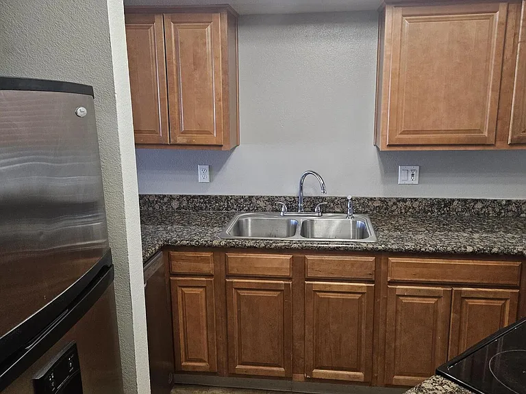 935 N Granite Reef Rd #65A — Photo 3