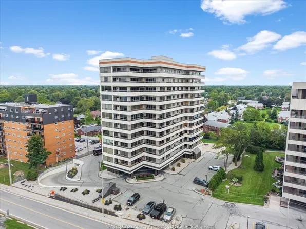 5151 Riverside Dr E #905, Windsor, ON N8S 4R5