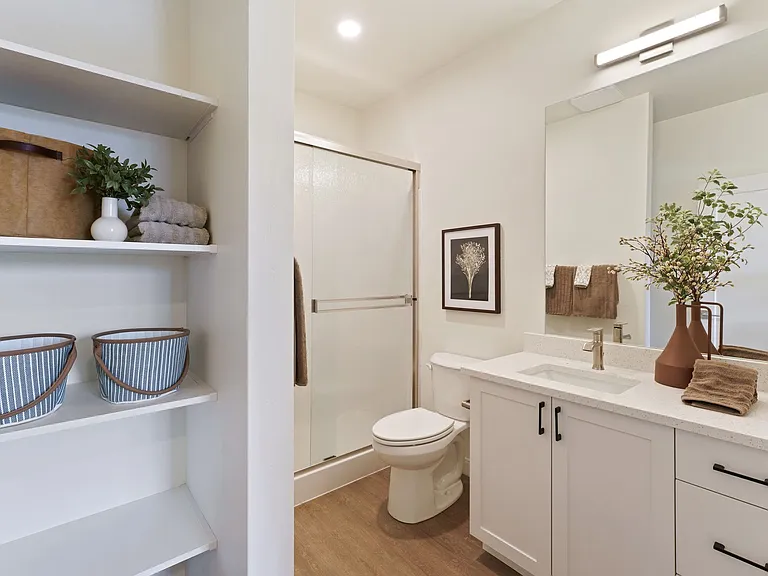 Bridgewater Apartments — Photo 16
