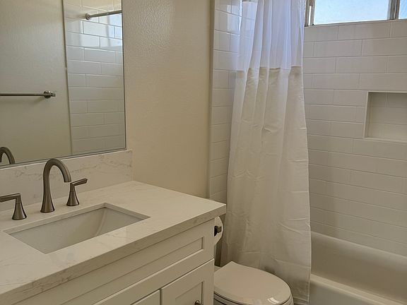 3rd image of 16702 Sims Ln APT D