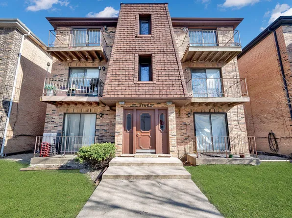 6612 W 64th Pl APT 3W, Chicago, IL 60638