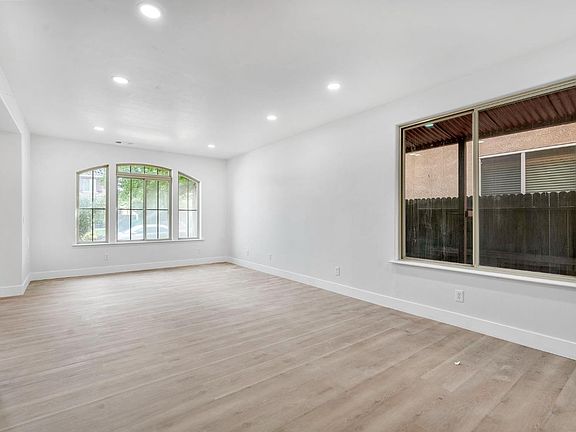 4th image of 1823 Houston Ave