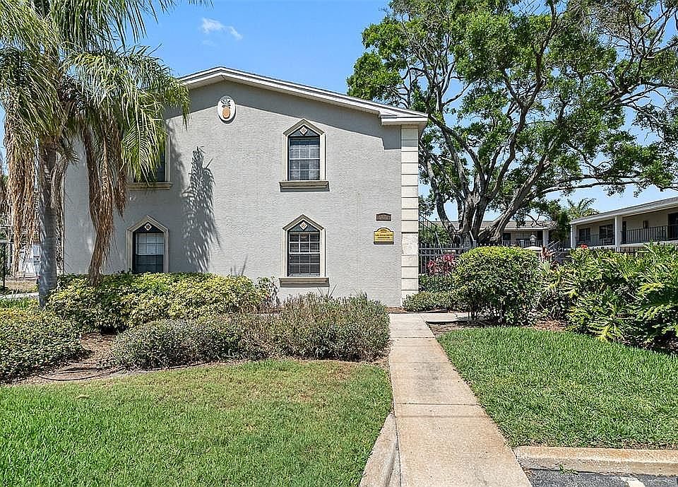 1st image of 3119 W De Leon St Unit 18