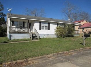 107 4th St, Thomaston, GA 30286