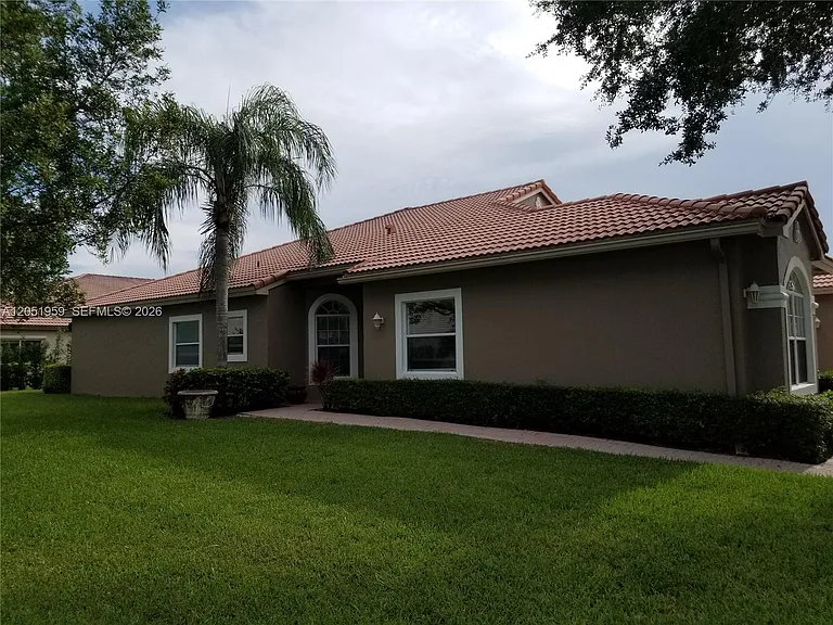 8362 Via Serena — Photo 3