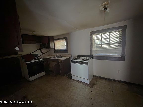 5th image of 312 Denwiddie Ave