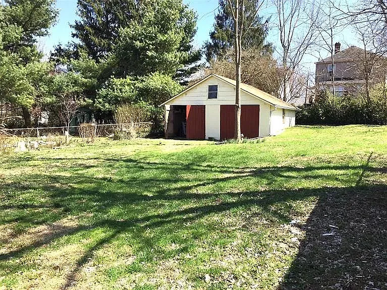 236 Lincoln Ave — Photo 22