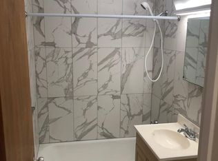 8224 Niles Center Rd #GB, Skokie, IL 60077