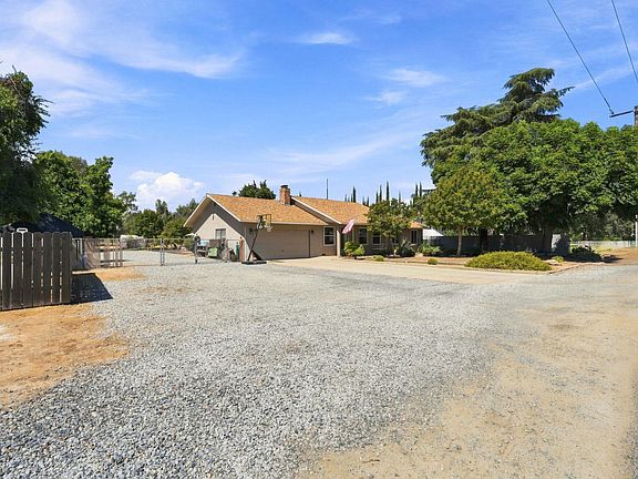4th image of 351 S Cornucopia Road