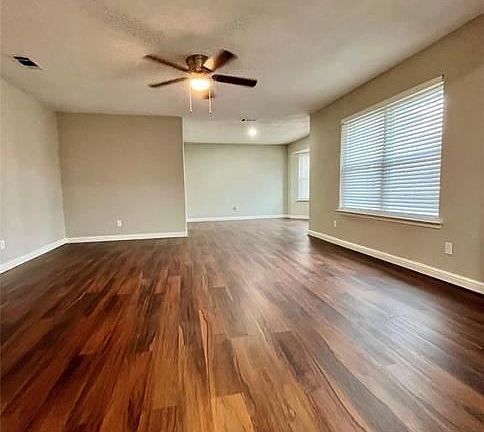 5th image of 6800R Corona Dr