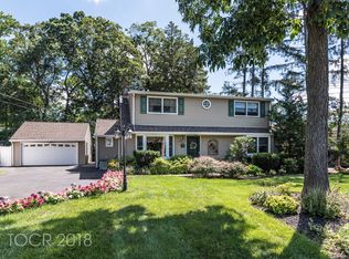 194 Godwin Ave, Wyckoff, NJ 07481