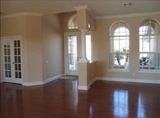 3178 Burberry St, Tarpon Springs, FL 34688