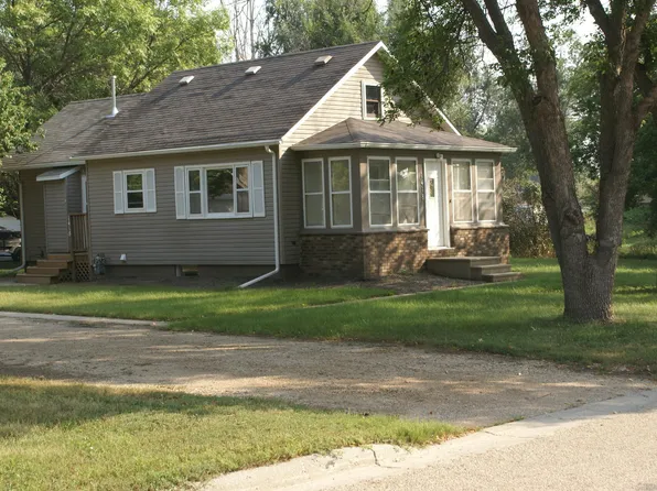 1418 10th Ave SW, Aberdeen City, SD 57401
