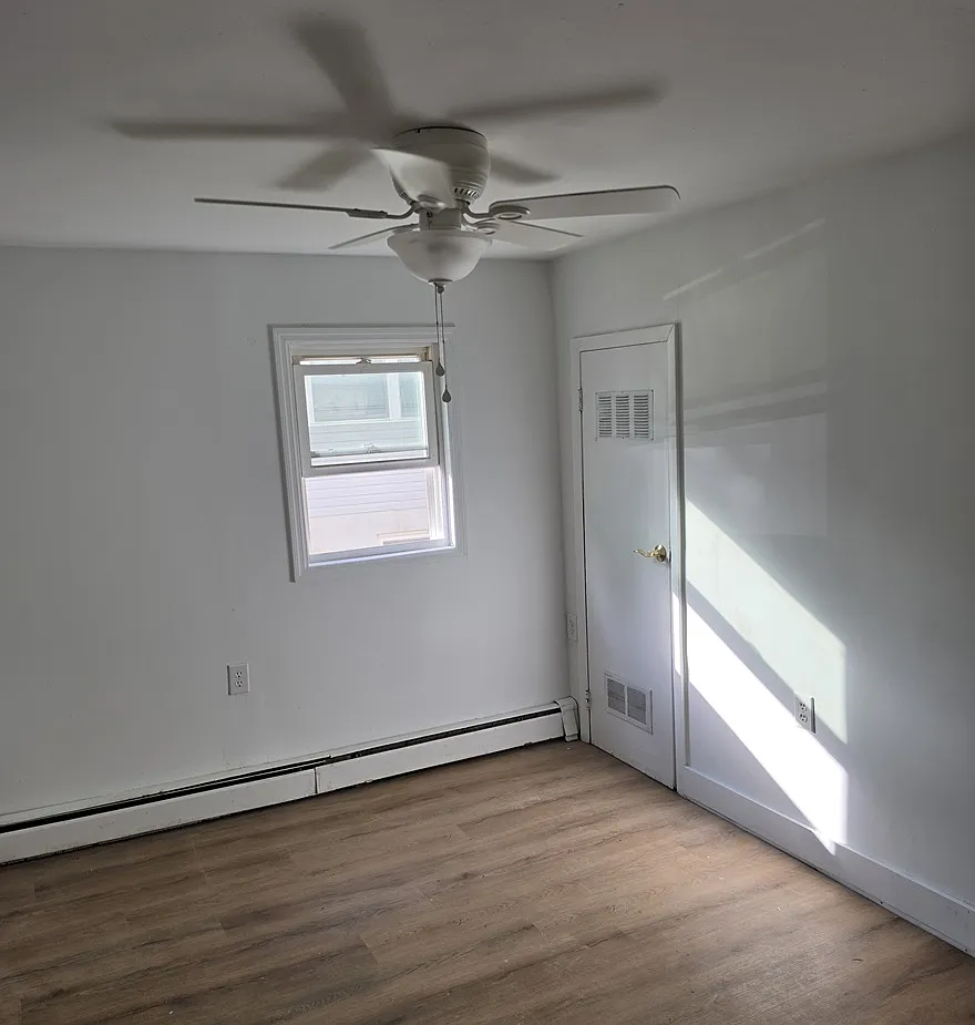 3 bed, 1600 sqft, $3,300 — Photo 3