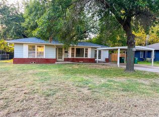 1103 N Howeth St, Gainesville, TX 76240