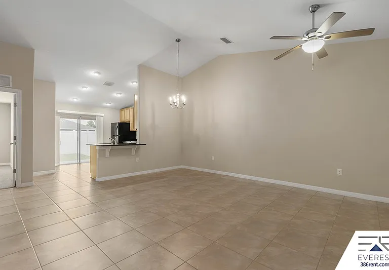 25 Louisville Dr #A — Photo 4