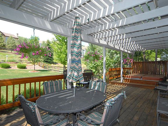 Two tiered deck