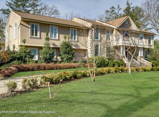 5 Surrey Ln, Ocean, NJ