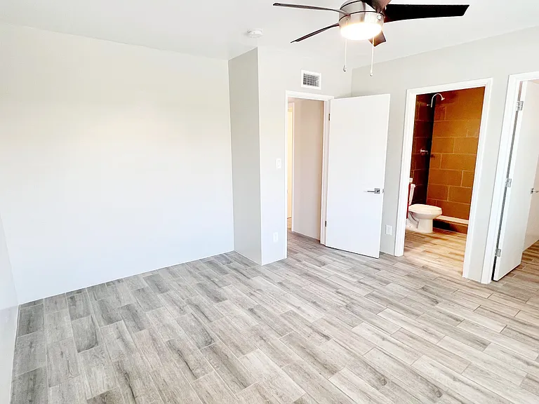 3234 N 38th St #7 — Photo 28