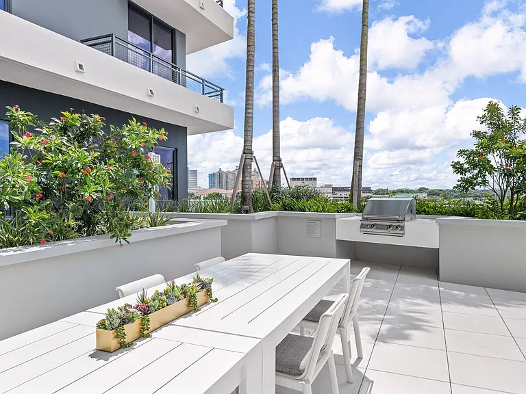 Lumaire West Palm Beach — Photo 48