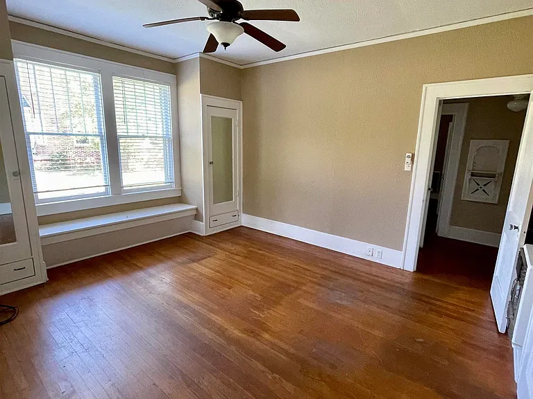 3304 Victory Dr — Photo 4