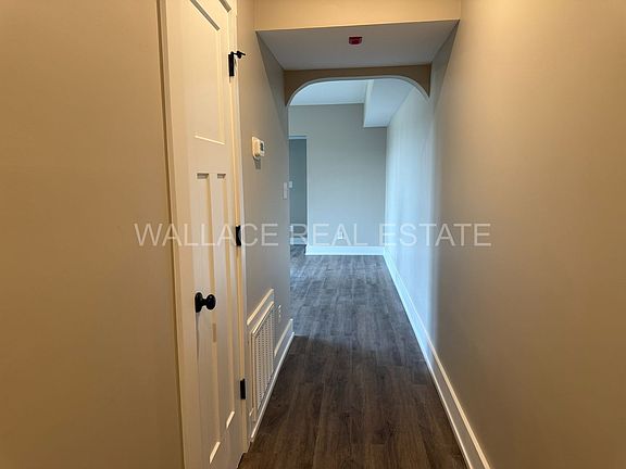 2nd image of 3328 N Broadway St APT A205