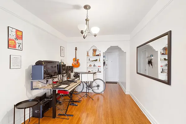 Rented by Keller Williams Legendary | media 18