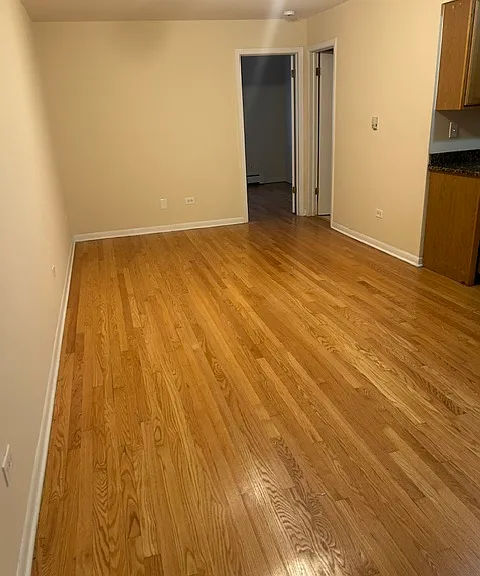 4056 N California Ave — Photo 2
