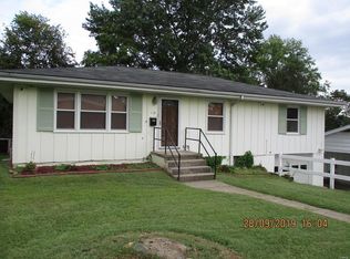 119 N 18th St, Louisiana, MO 63353