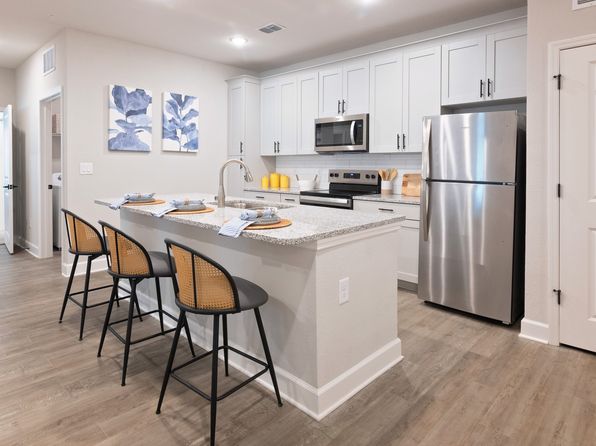 120 SW 148th Dr #1-113