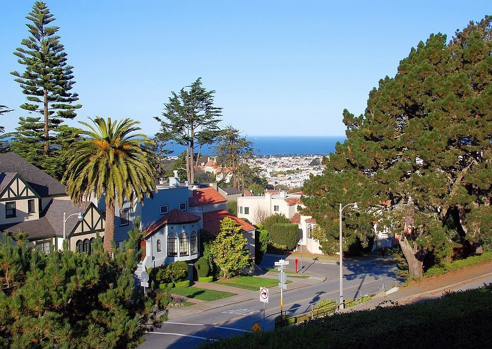 2nd image of 199 Yerba Buena Ave