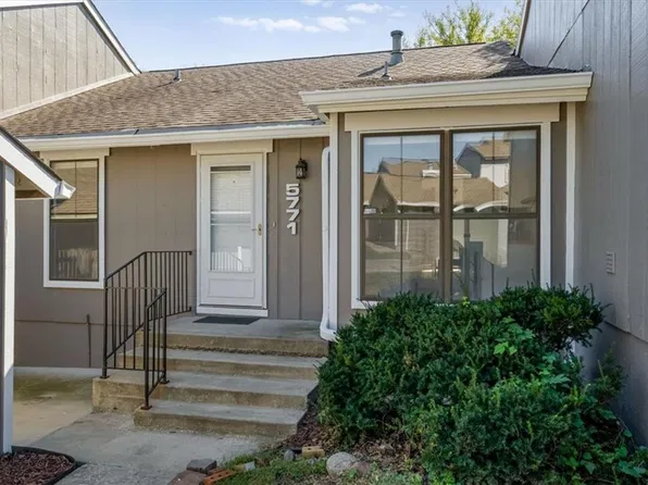 5771 N Anita Ave, Kansas City, MO 64151