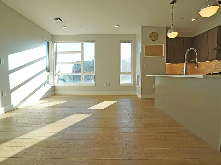 1650 Commonwealth Ave #303 — Photo 18