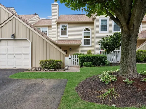 1605 McNelis Dr, Southampton, PA 18966