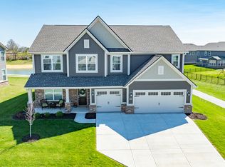 1041 Elmwood Ln, Greenwood, IN 46143