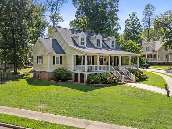 203 Hatchers Pass, Greenwood, SC 29646
