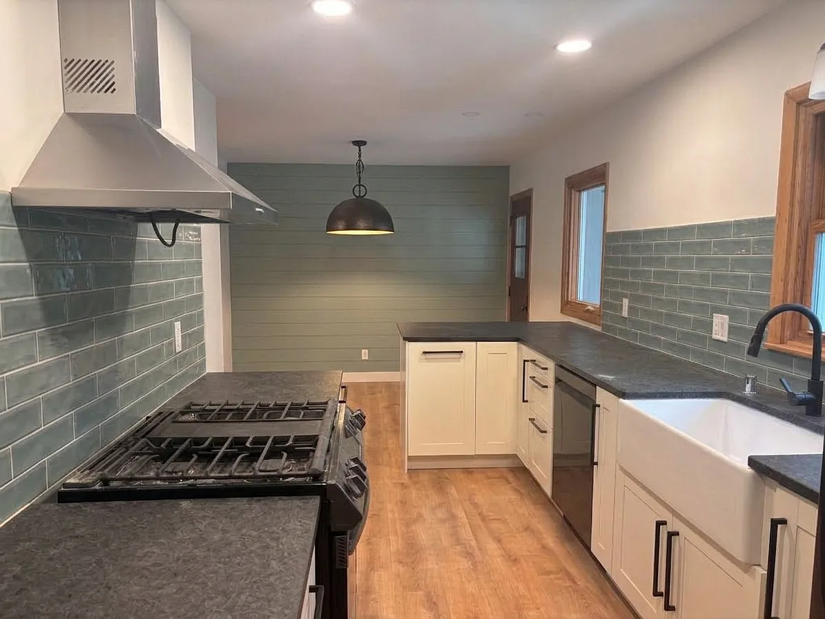 203 E Lakeview Ave — Photo 2