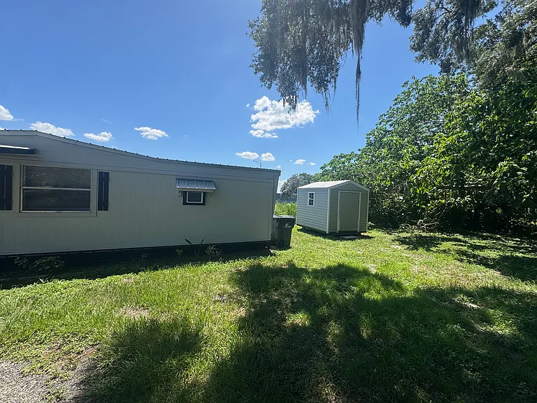 1976 Lavon St — Photo 17
