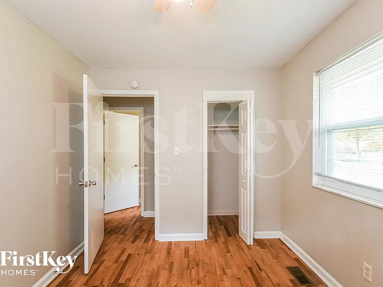 1240 N Ridgeview Dr — Photo 10