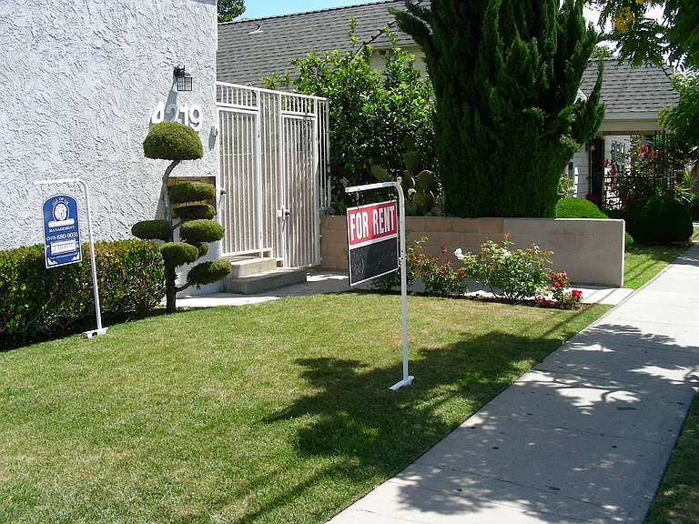 4219 Manhattan Beach Blvd #B — Photo 11