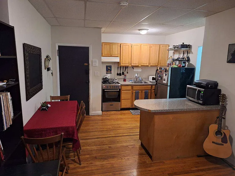 42 Park Ave #27 — Photo 3