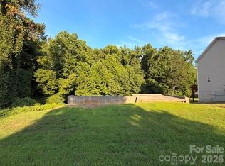 4822 Eagle Creek Dr, Charlotte, NC 28269