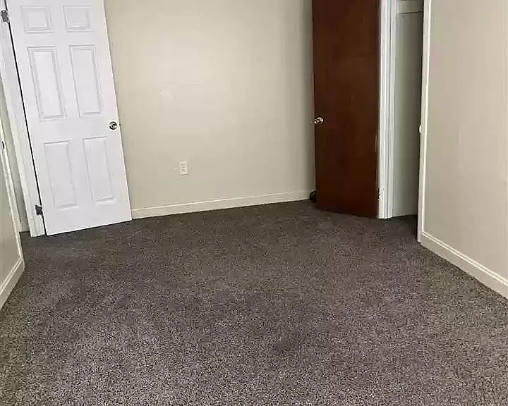 8684 Continental Ave — Photo 7